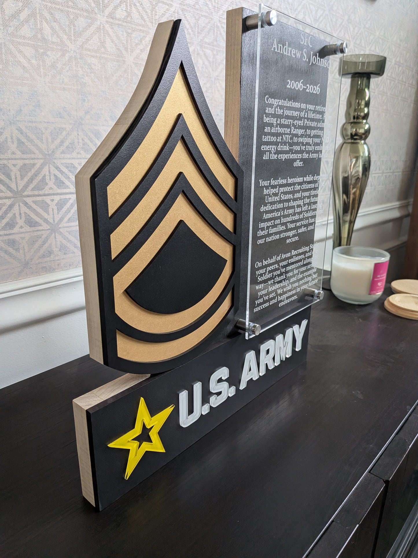 U.S. ARMY Self Standing Rank and Personalized Plate